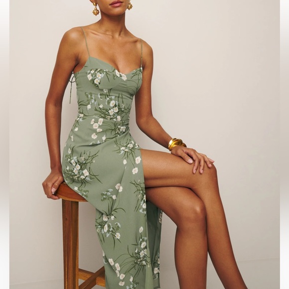 Reformation Dresses & Skirts - Reformation Kourtney Floral Print Slipdress in Bonita Size 2